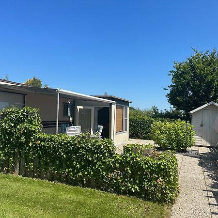 Gezellige Stacaravan Met Groot, Zonnig Terras! Belt-Schutsloot Extérieur photo