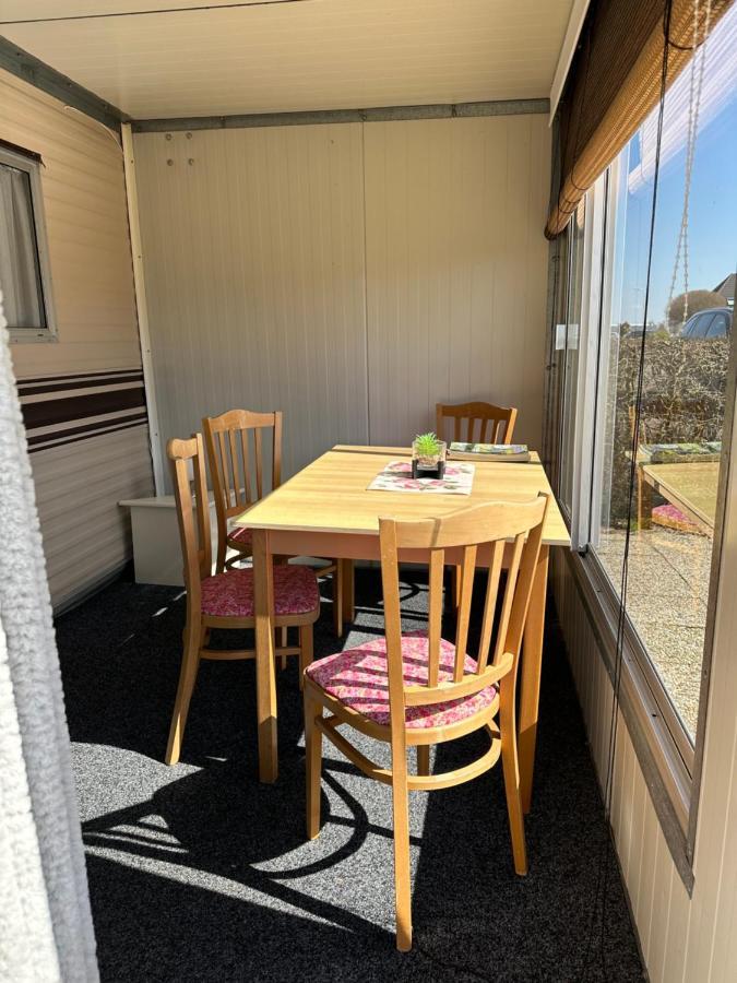 Gezellige Stacaravan Met Groot, Zonnig Terras! Belt-Schutsloot Extérieur photo