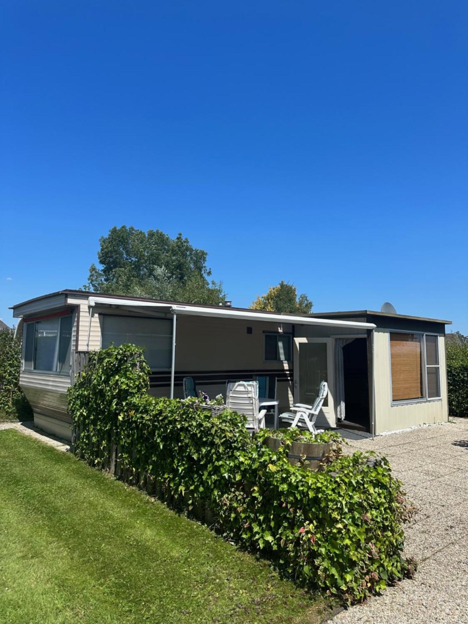 Gezellige Stacaravan Met Groot, Zonnig Terras! Belt-Schutsloot Extérieur photo