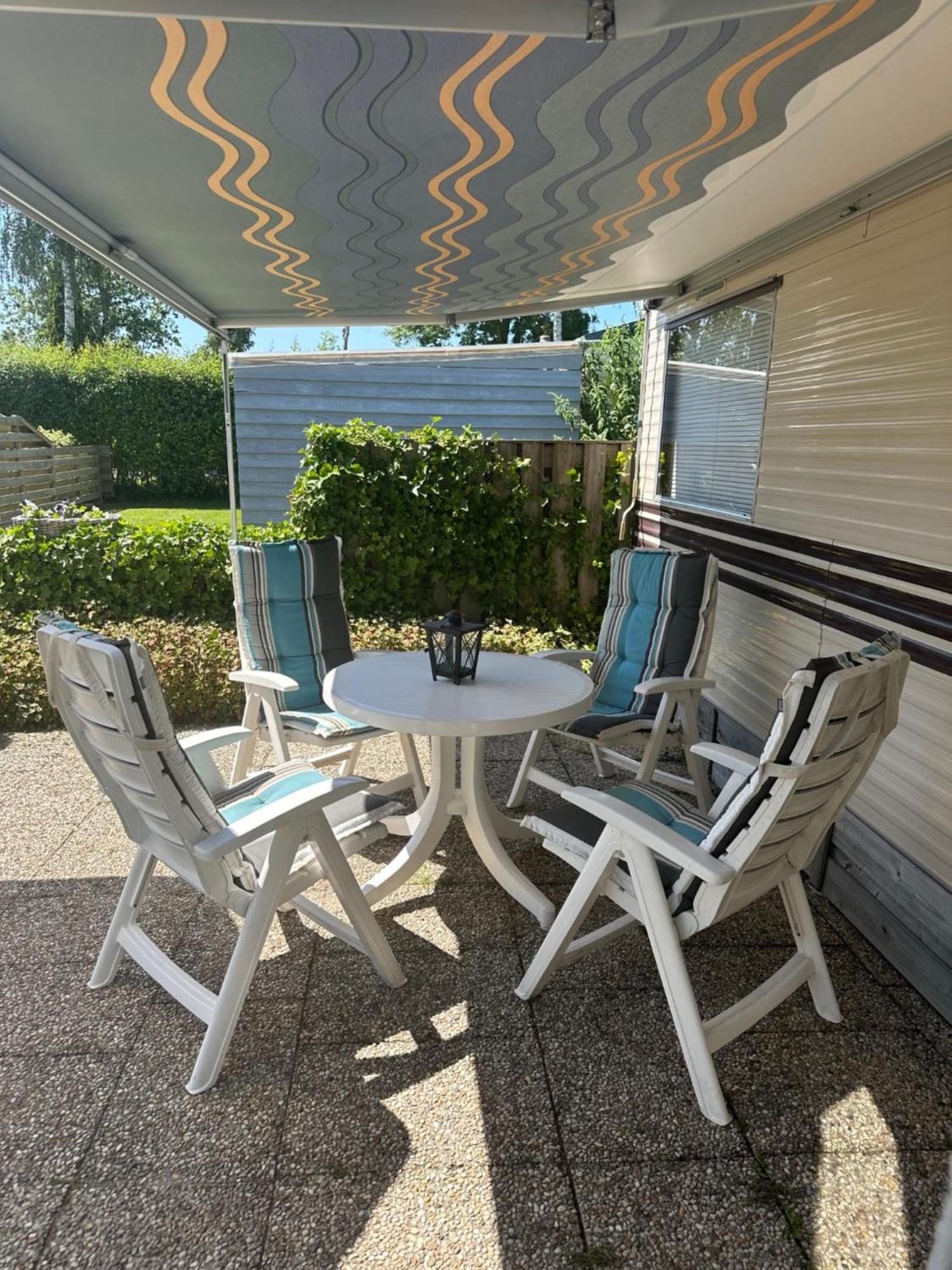 Gezellige Stacaravan Met Groot, Zonnig Terras! Belt-Schutsloot Extérieur photo